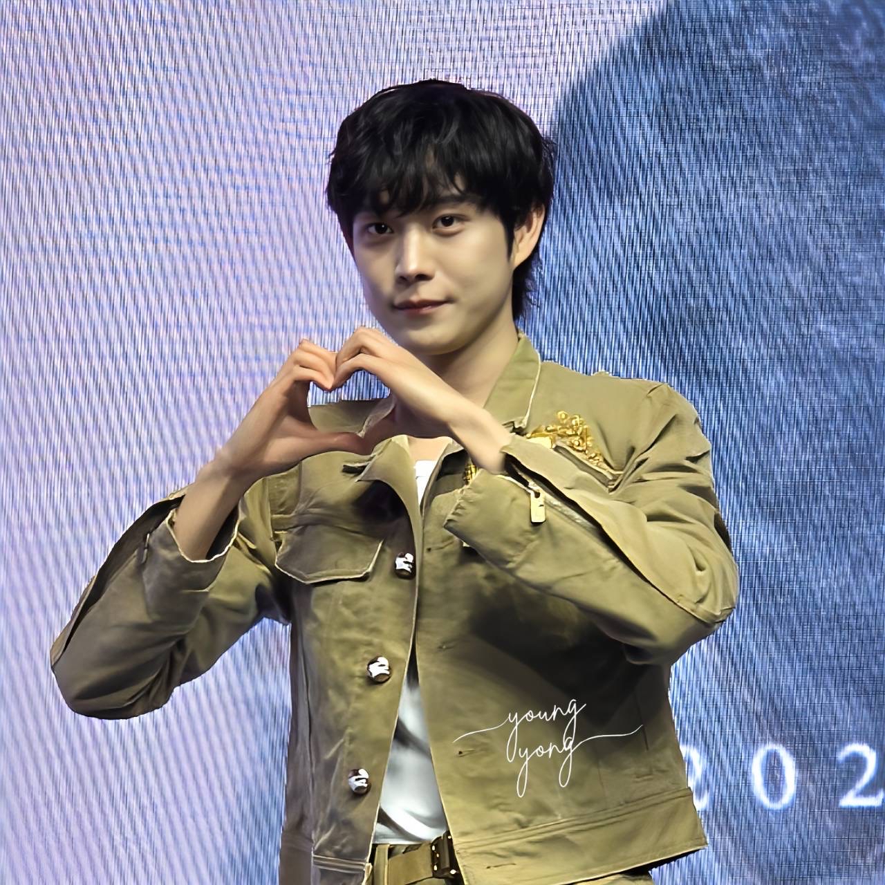 Explosively popular post in Choeaedol Celeb community