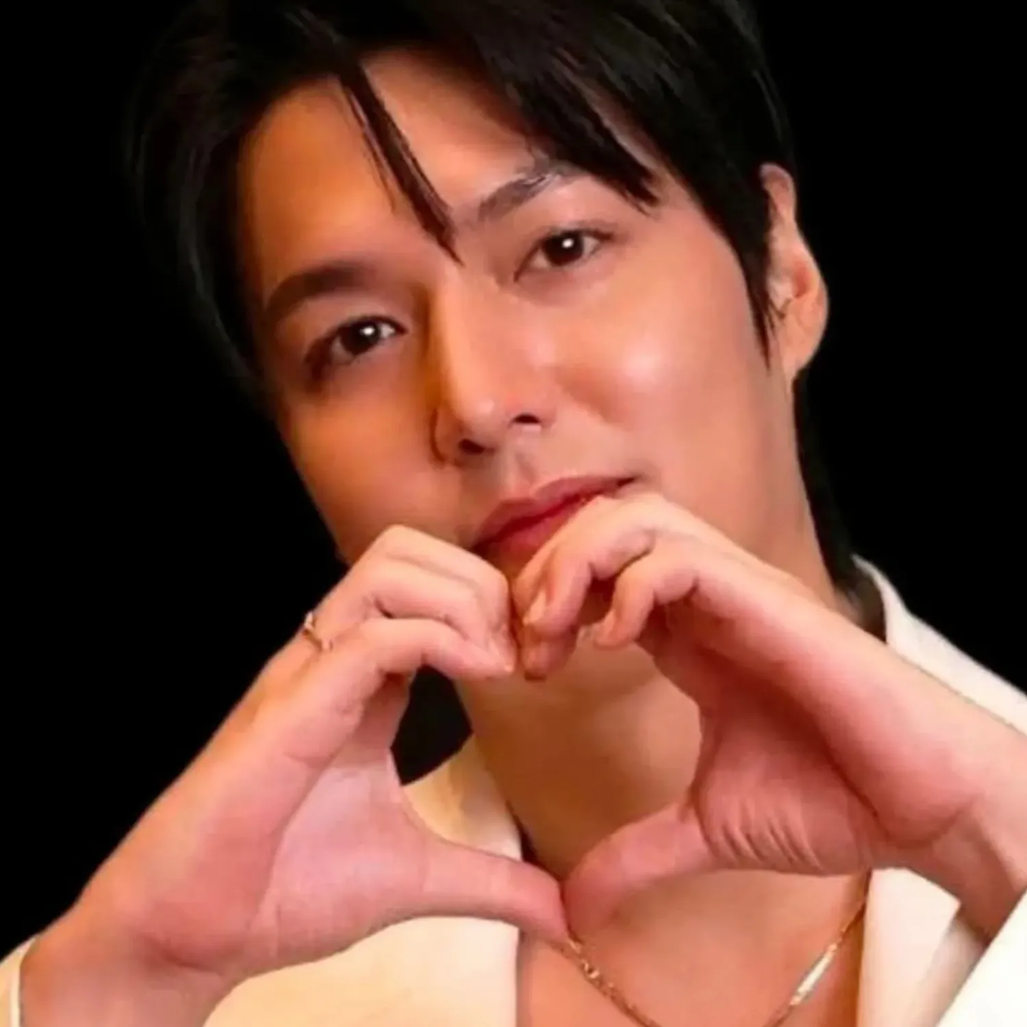 Behind-the-scenes cut of Lee Minho