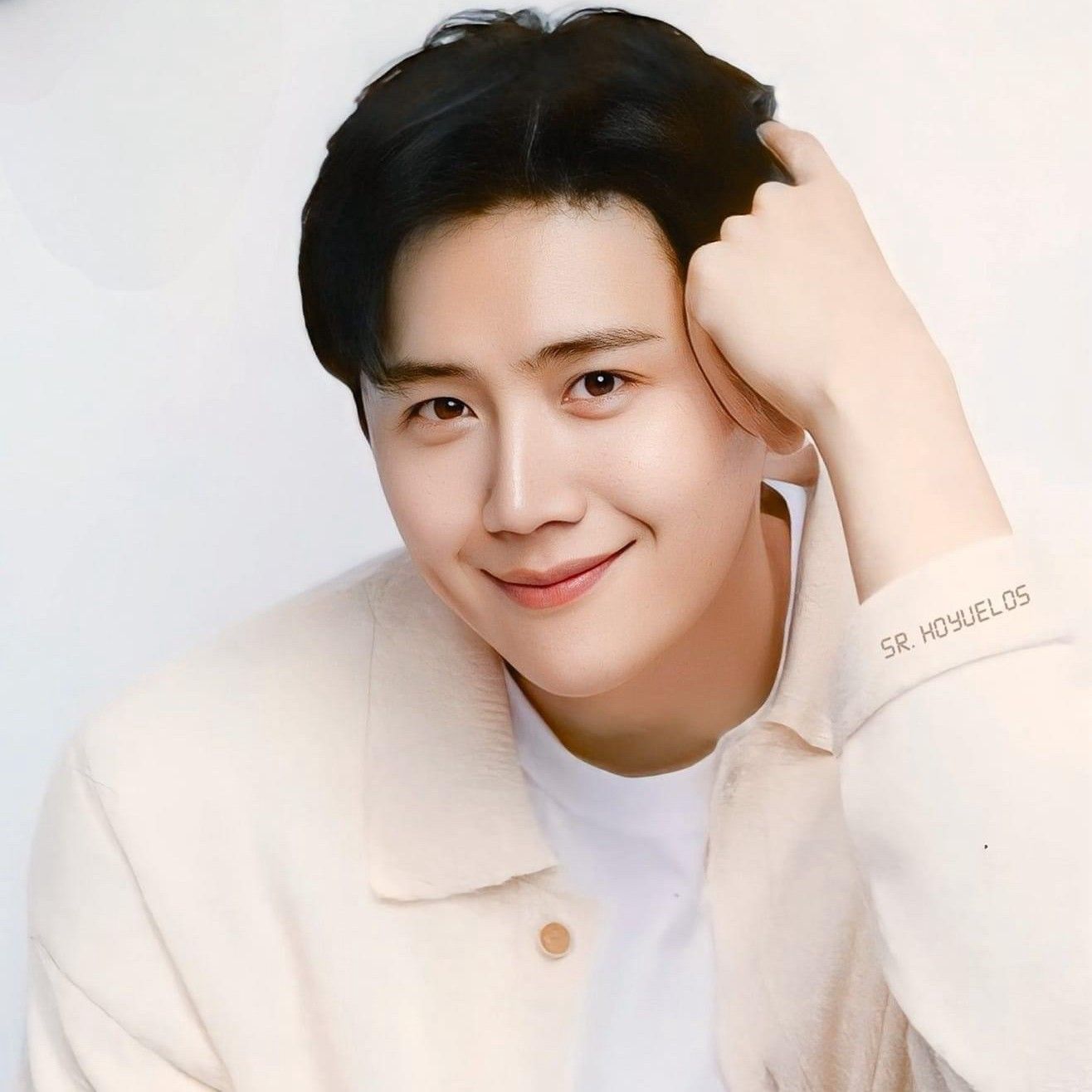 粉丝拍下的金宣虎瞬间