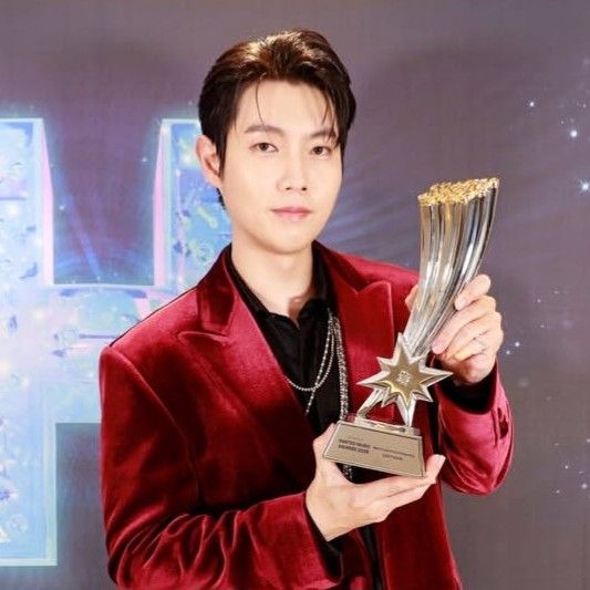 Behind-the-scenes cut of Son Taejin