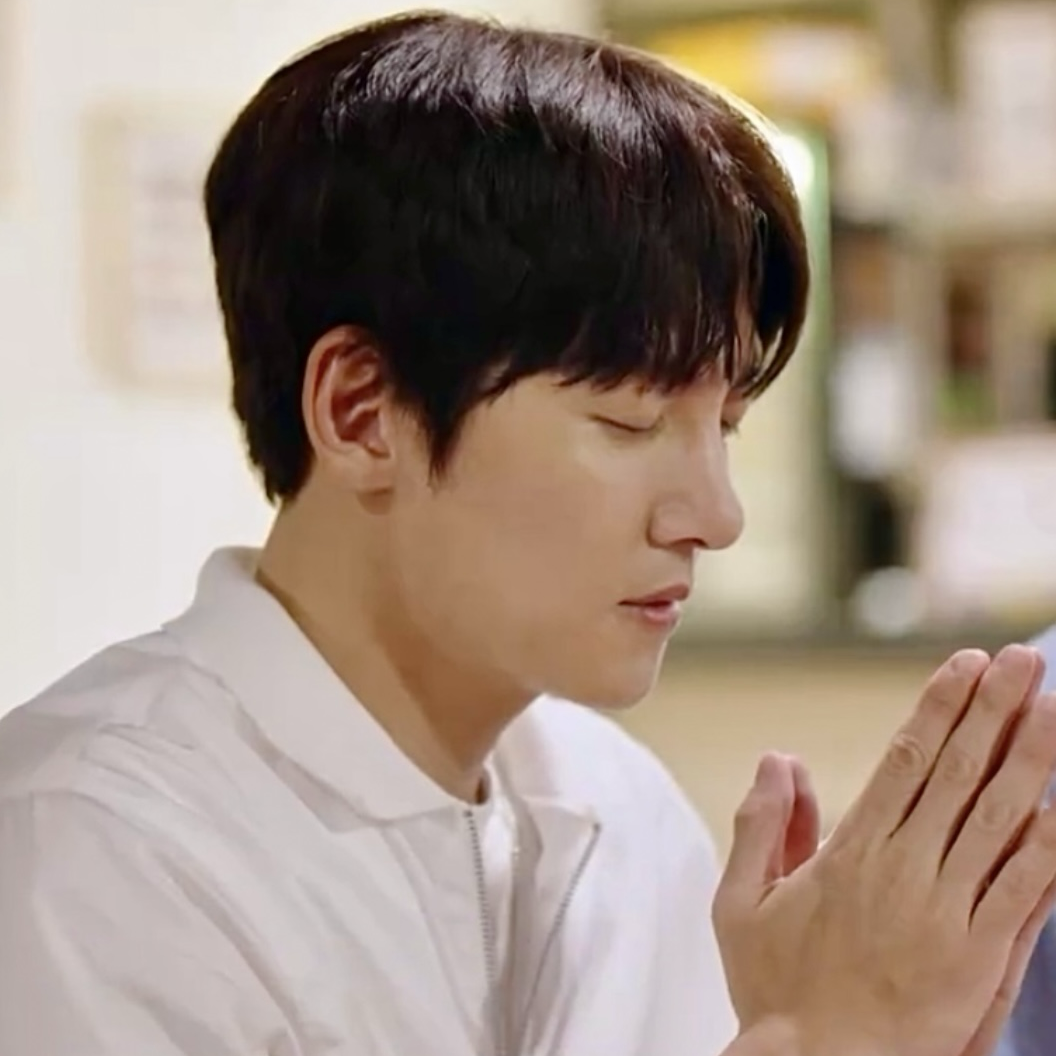 Behind-the-scenes cut of Ji Changwook