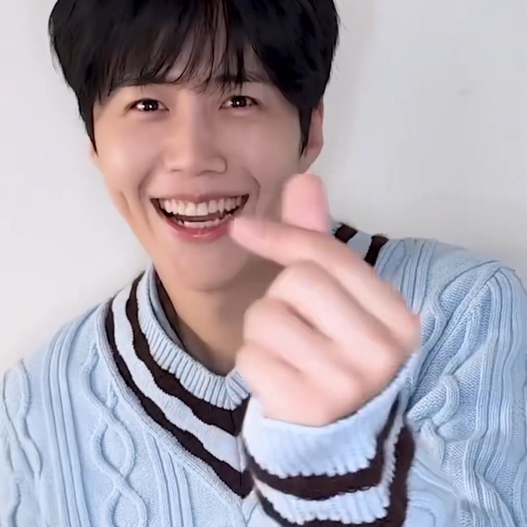 김선호의 최신 사진