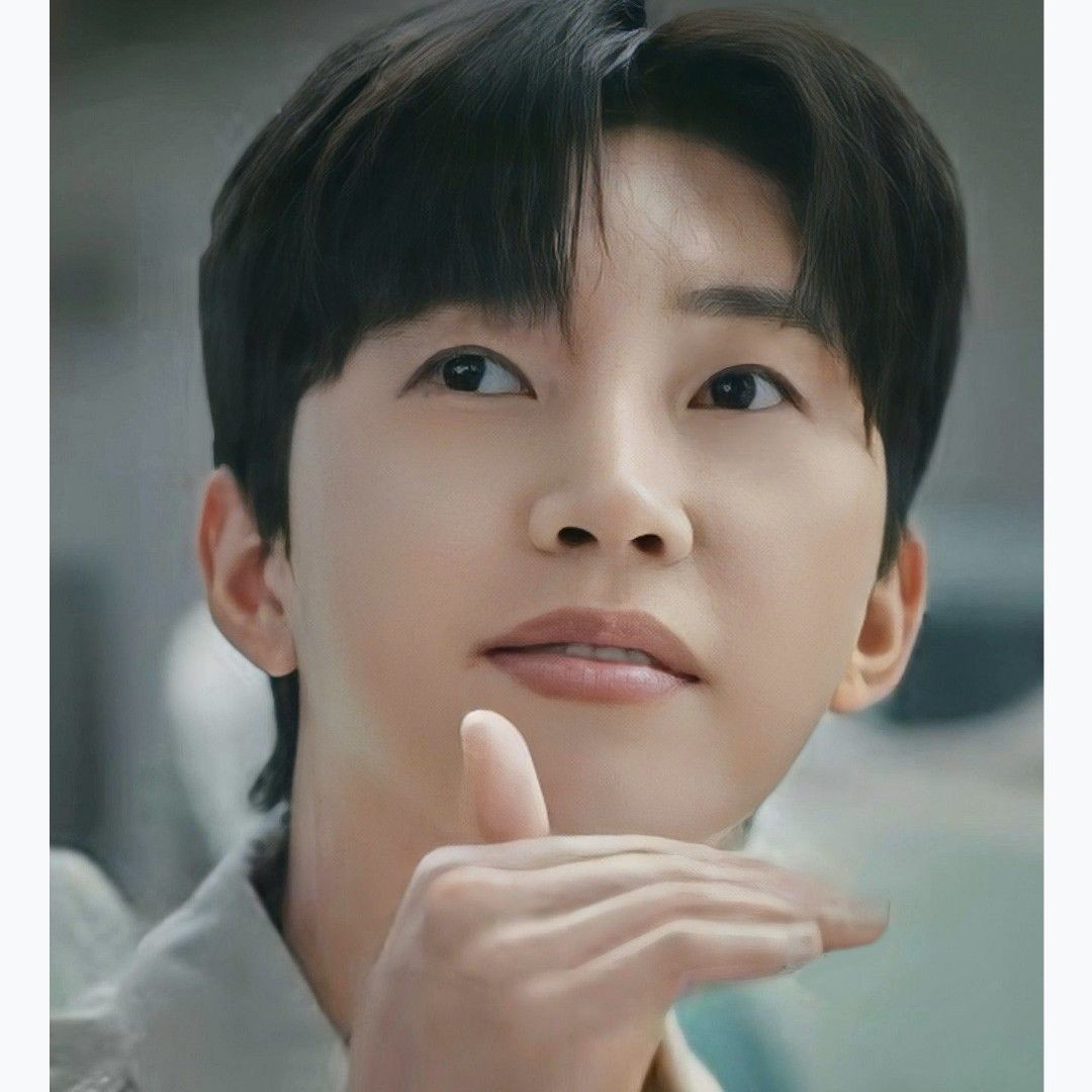 Foto terbaru dari Lim Youngwoong