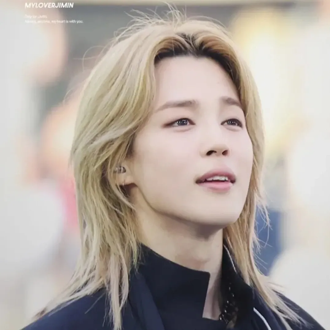 A moment captured by a fan of Ha Jimin