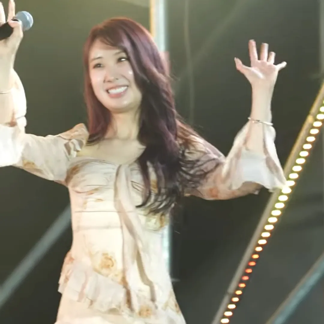 Behind-the-scenes cut of Jeon Yujin