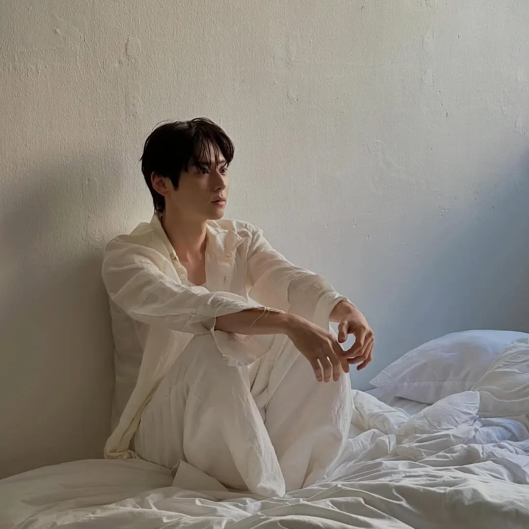 A moment captured by a fan of Hwang Minhyun