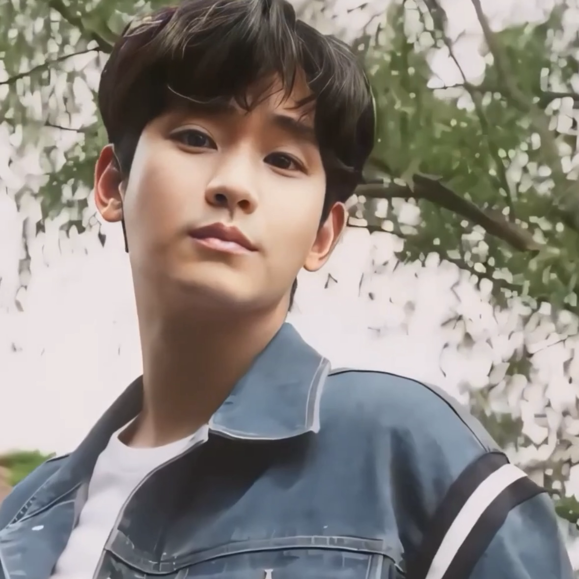 Behind-the-scenes cut of Kim Soohyun