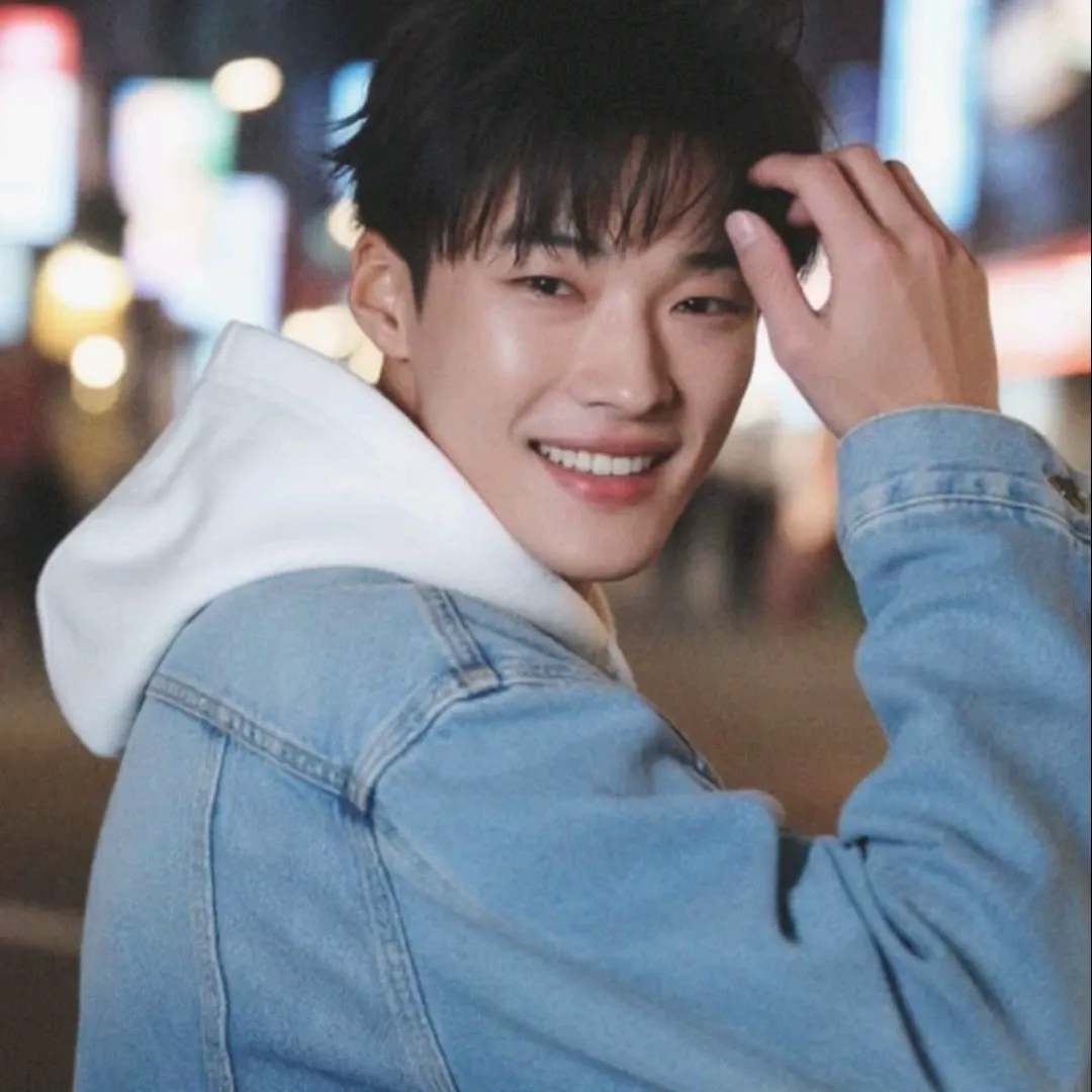 Latest photo of Woo Dohwan