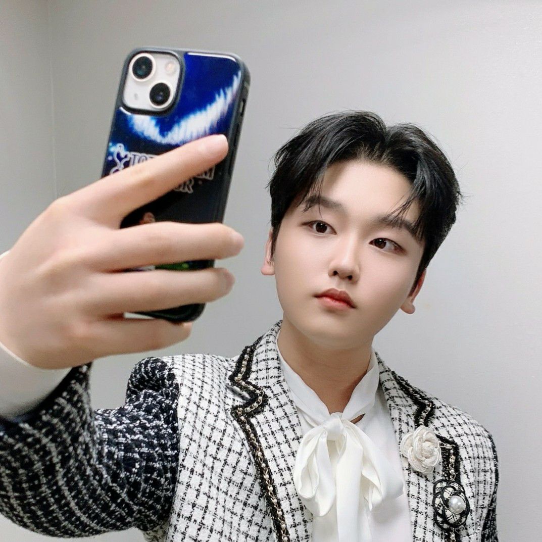 A moment captured by a fan of Park Sungon