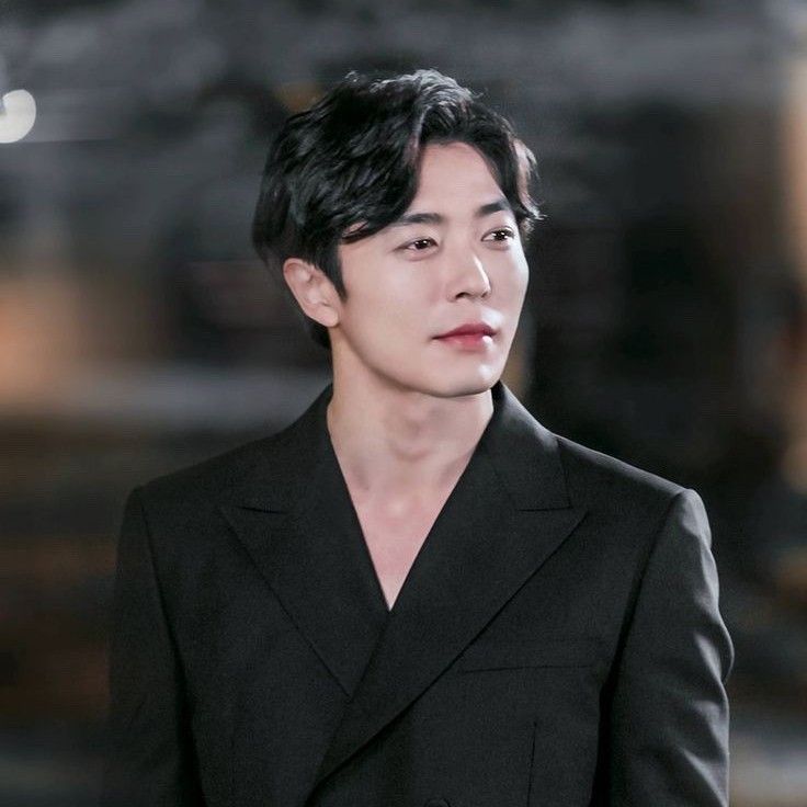 A moment captured by a fan of Kim Jaewook