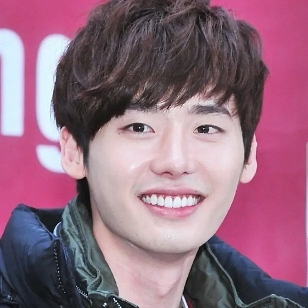 Latest photo of Lee Jongsuk