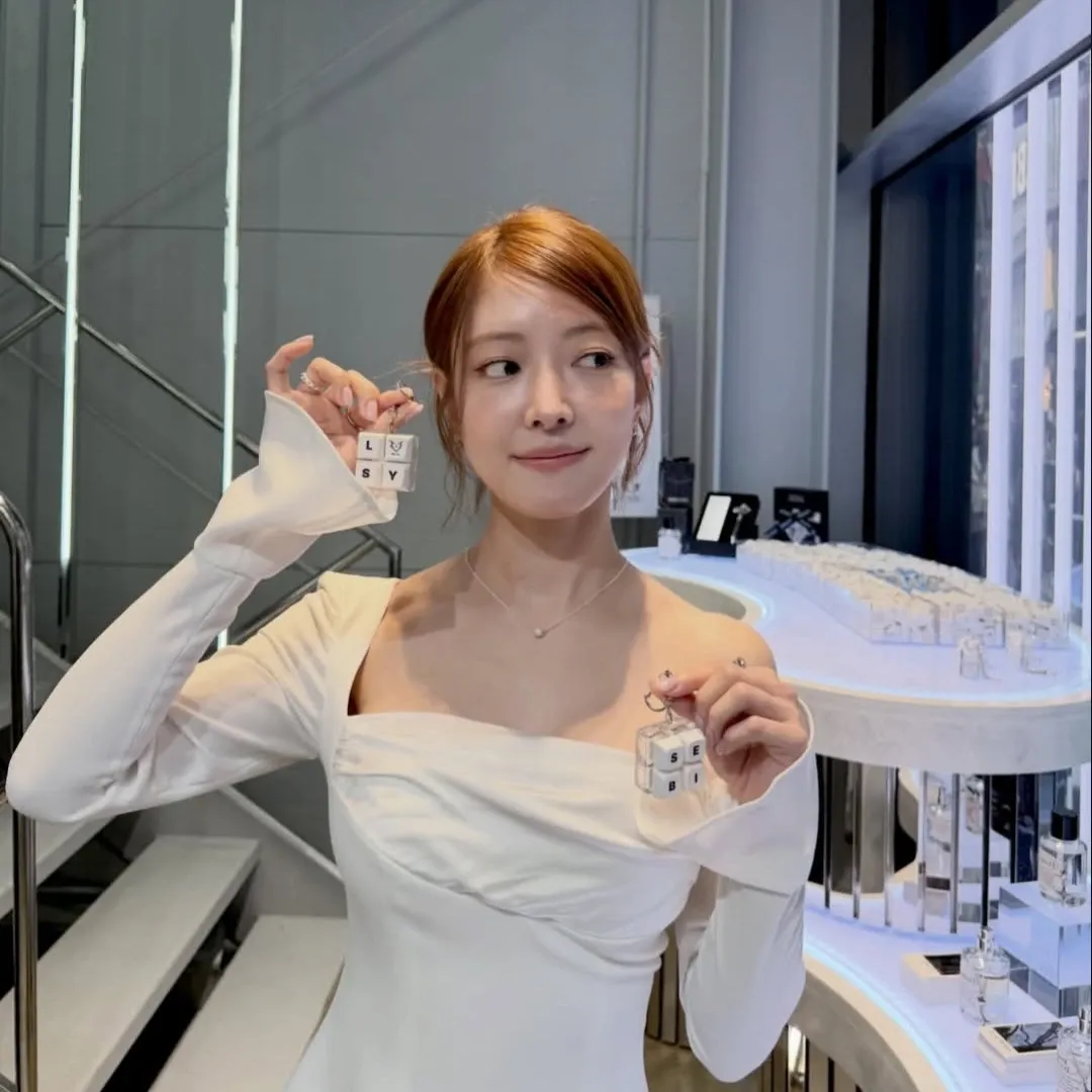 Recent activity shot of Lee Seyoung