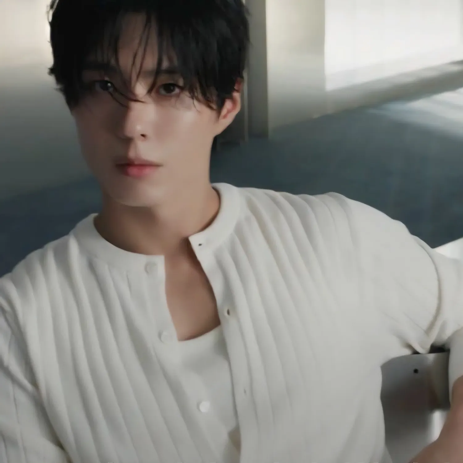Recent activity shot of Park Bogum