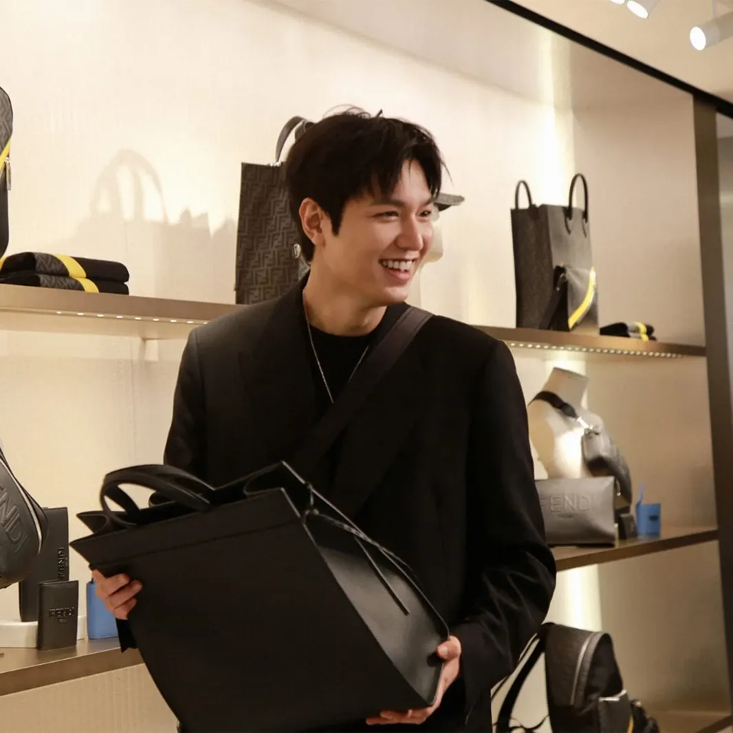 Behind-the-scenes cut of Lee Minho