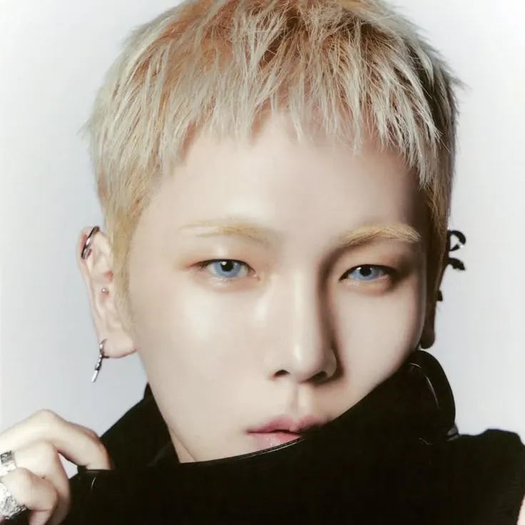 Behind-the-scenes cut of Key