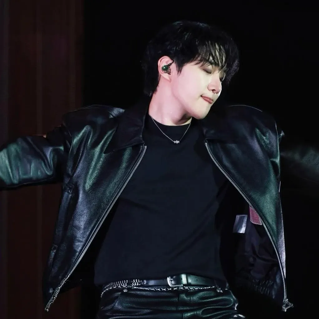 Recent activity shot of Lee Junho
