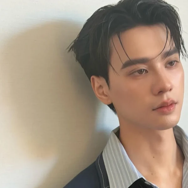 Today’s standout profile photo of Keng on Choeaedol Celeb