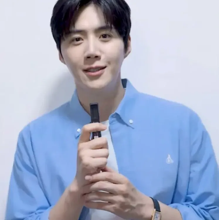 Cuplikan di balik layar dari Kim Seonho
