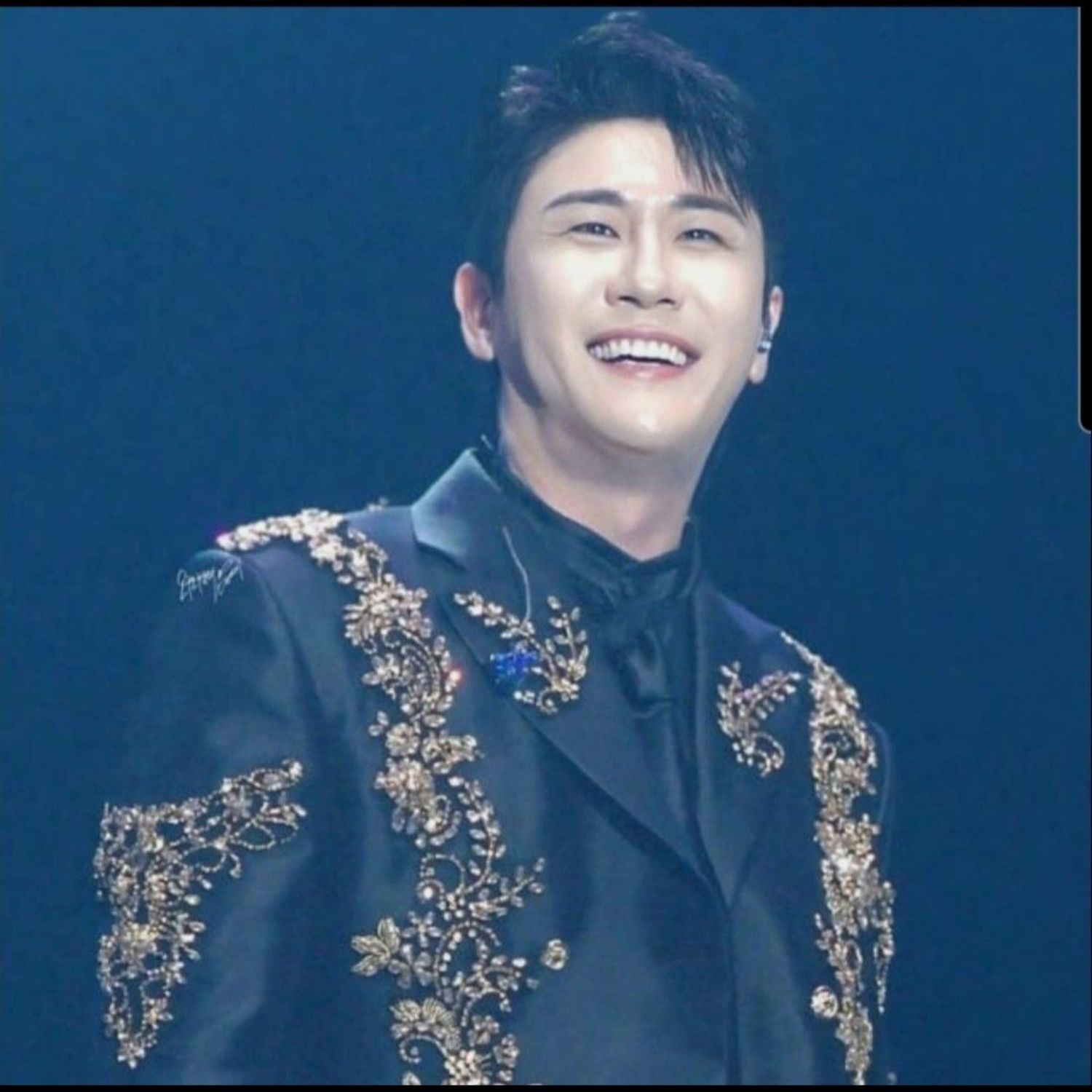 영탁의 비하인드 컷