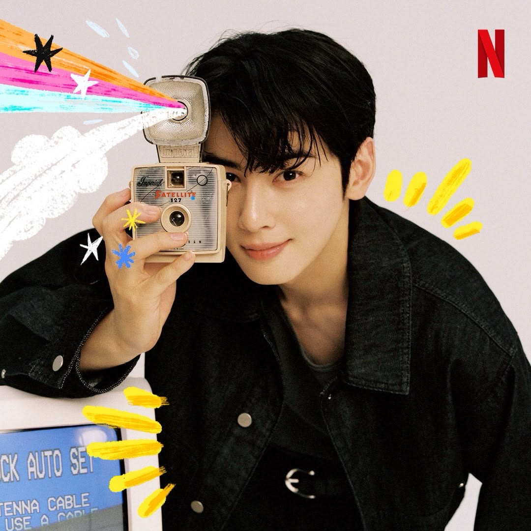 Behind-the-scenes cut of Cha Eunwoo