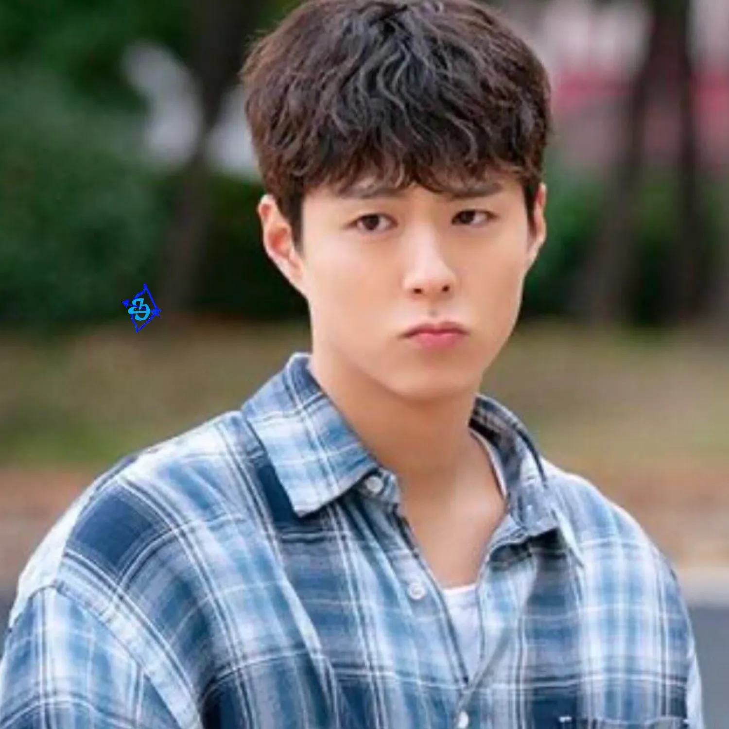 Behind-the-scenes cut of Park Bogum