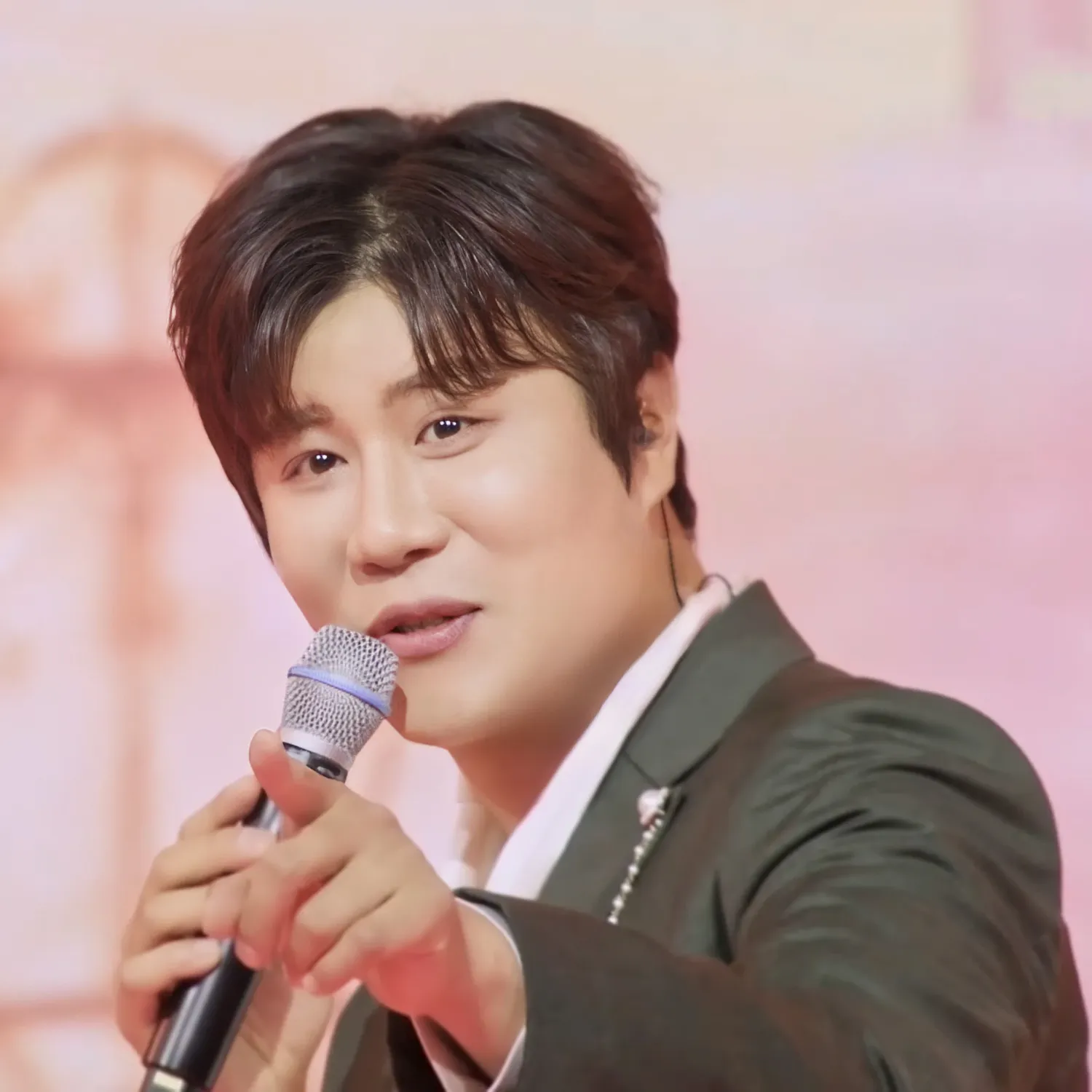 Latest photo of Jin Haesung