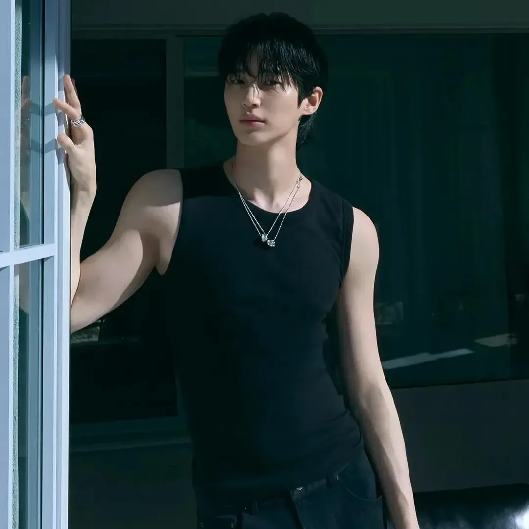 Recent activity shot of Byeon Wooseok