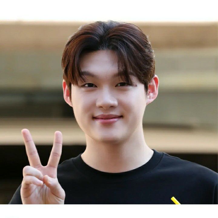 Behind-the-scenes cut of Choi Jaemyeong