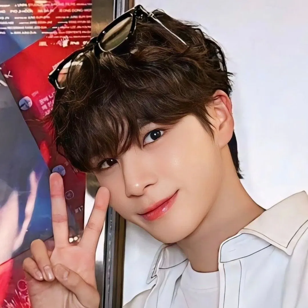 Recent activity shot of Jeong Dongwon