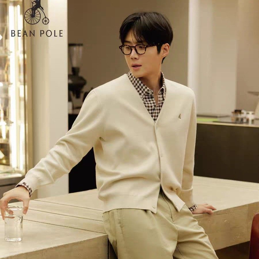 Behind-the-scenes cut of Kim Seonho