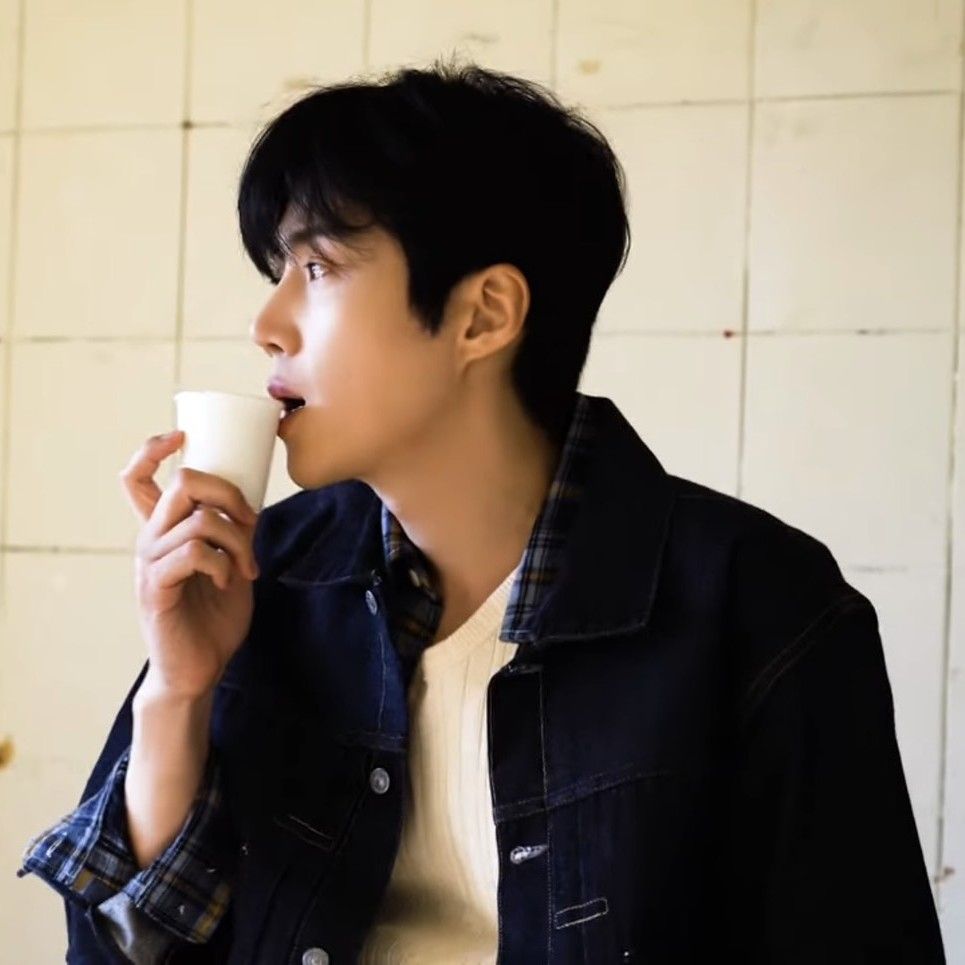 キム・ソンホの最近の活動ショット