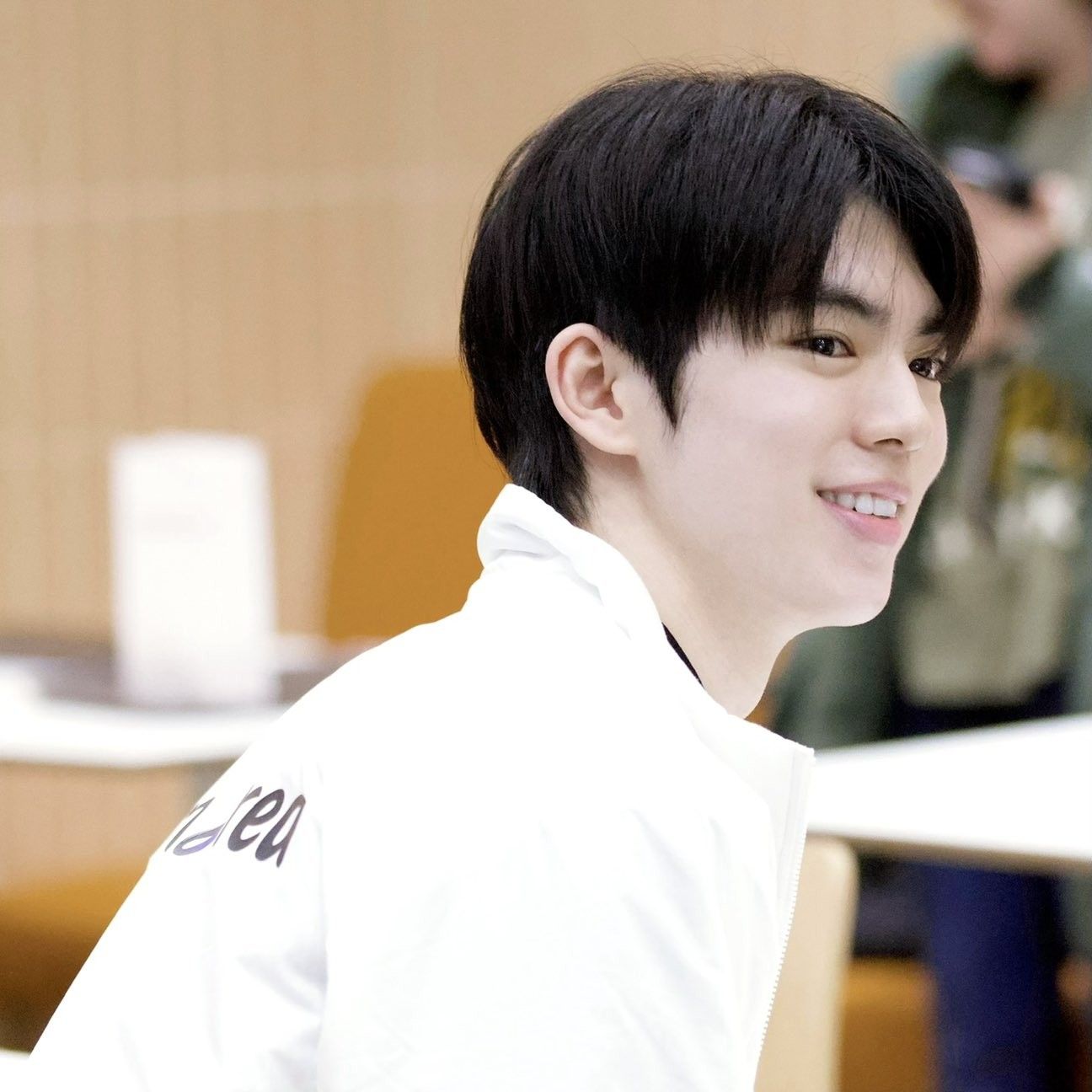 A moment captured by a fan of Cha Junhwan