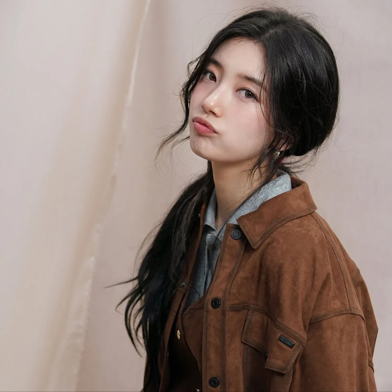 Recent activity shot of Bae Suzy