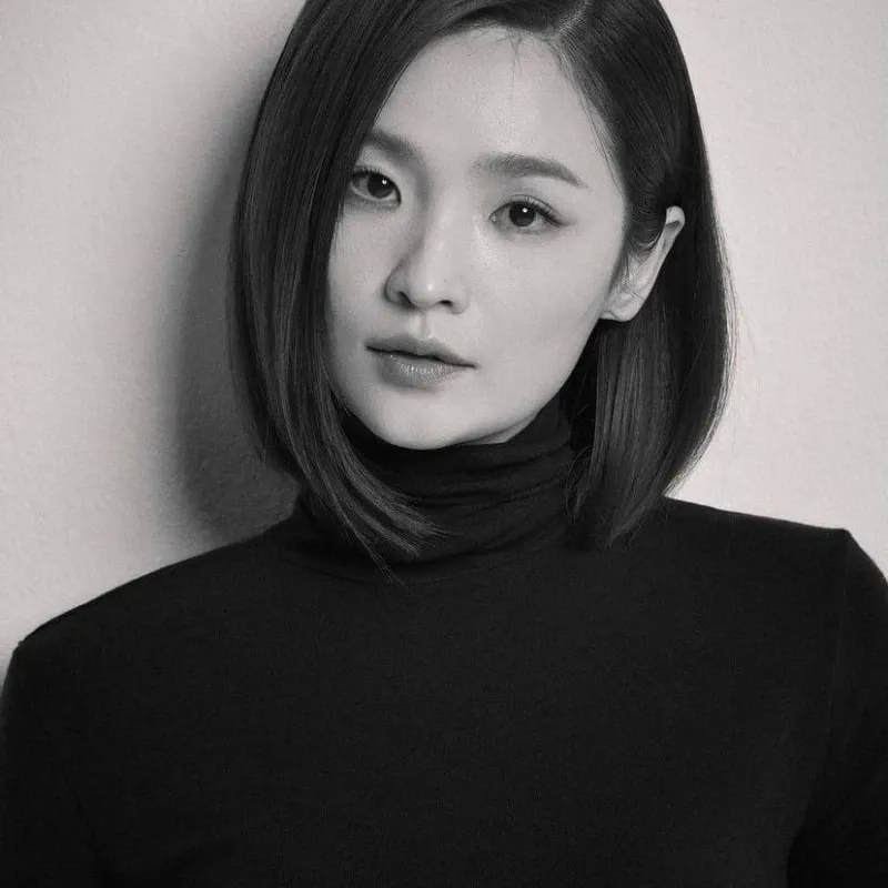 A moment captured by a fan of Jeon Mido