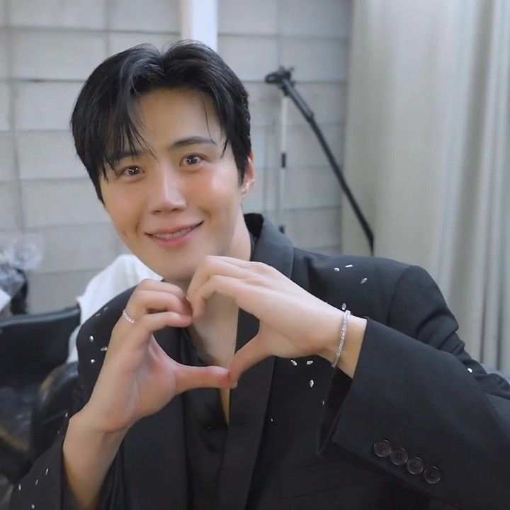 Latest photo of Kim Seonho