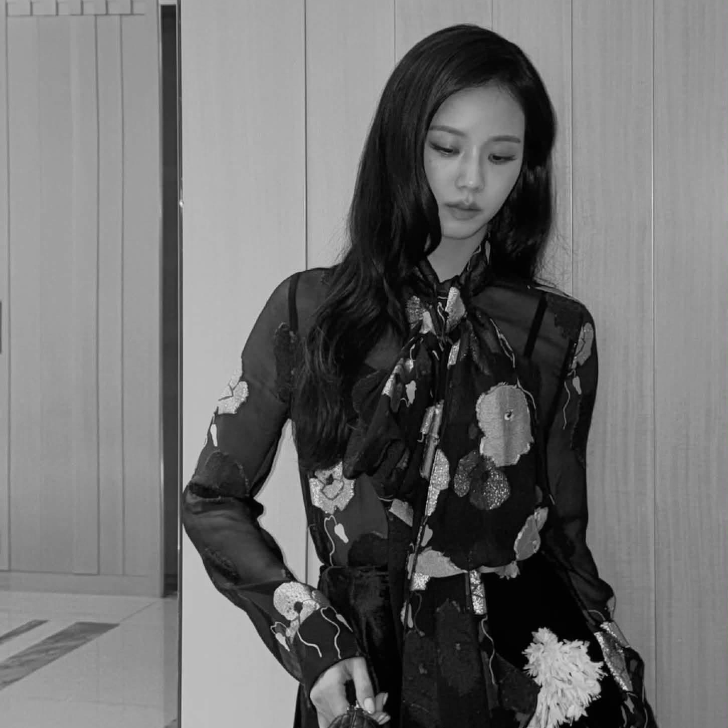 Recent activity shot of Jisoo (1995)