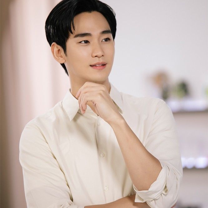 Behind-the-scenes cut of Kim Soohyun