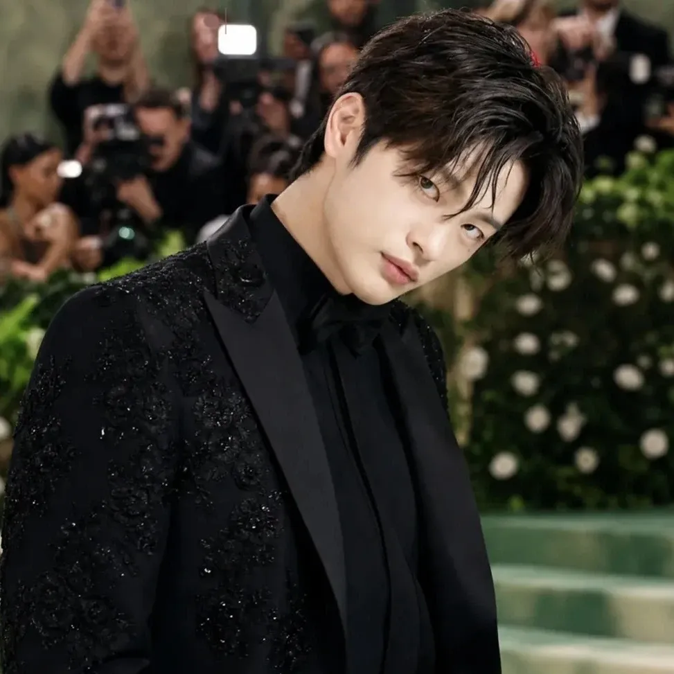 Behind-the-scenes cut of Seo Inguk