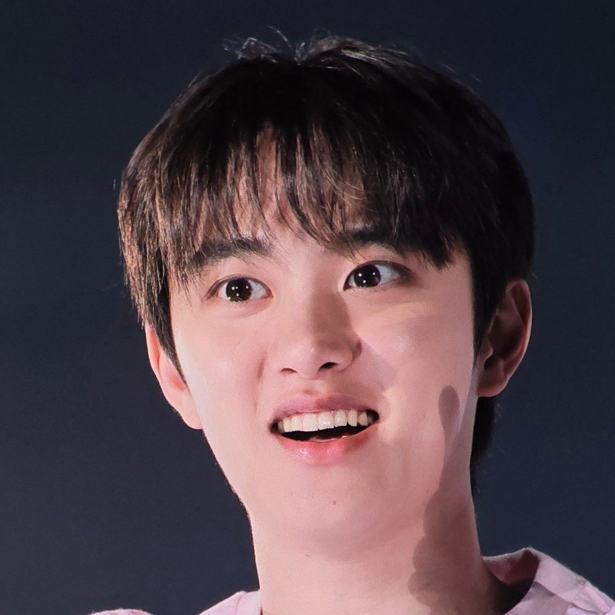 都暻秀 (D.O.)的最新照片