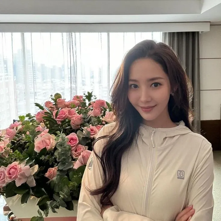 Latest photo of Park Minyoung