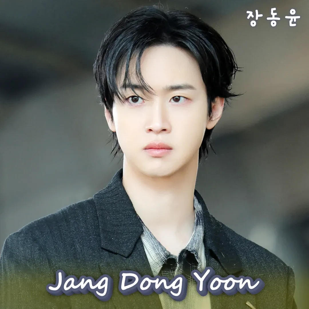 A moment captured by a fan of Jang Dongyoon