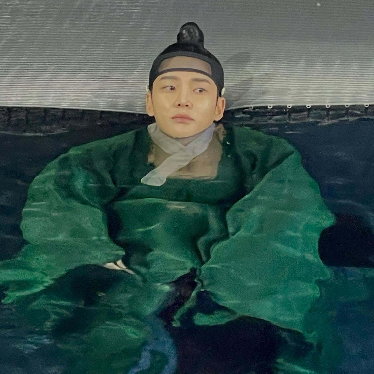 Momen yang diabadikan oleh penggemar Rowoon