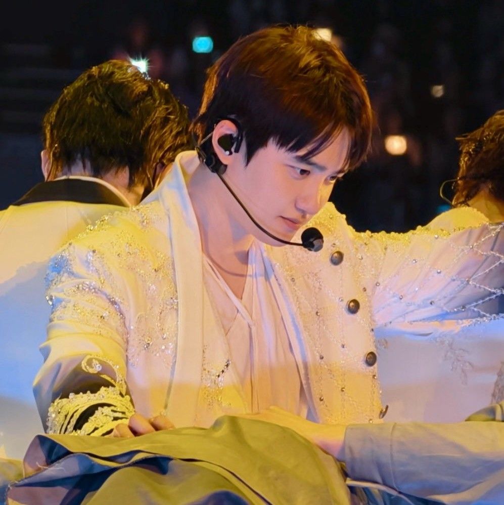 Foto terbaru dari Doh Kyungsoo (D.O.)