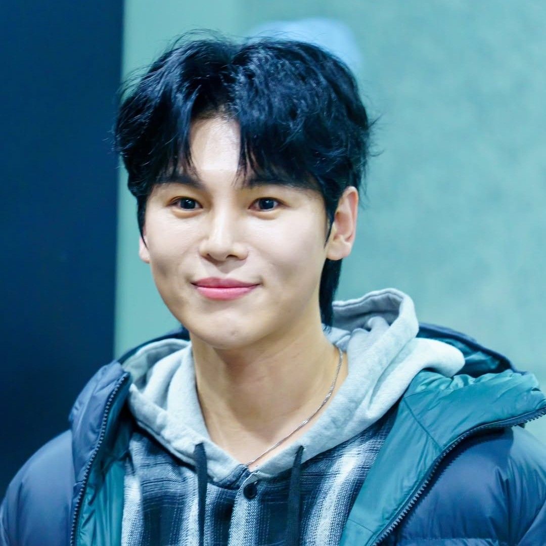 Behind-the-scenes cut of Kim Junsu (1991)