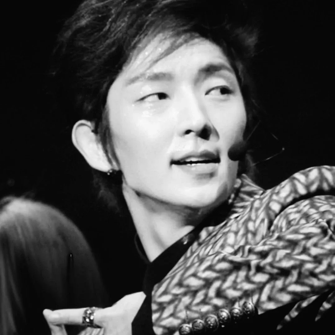 Recent activity shot of Lee Joongi