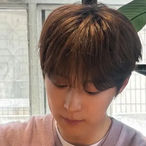 A moment captured by a fan of Bae Inhyuk