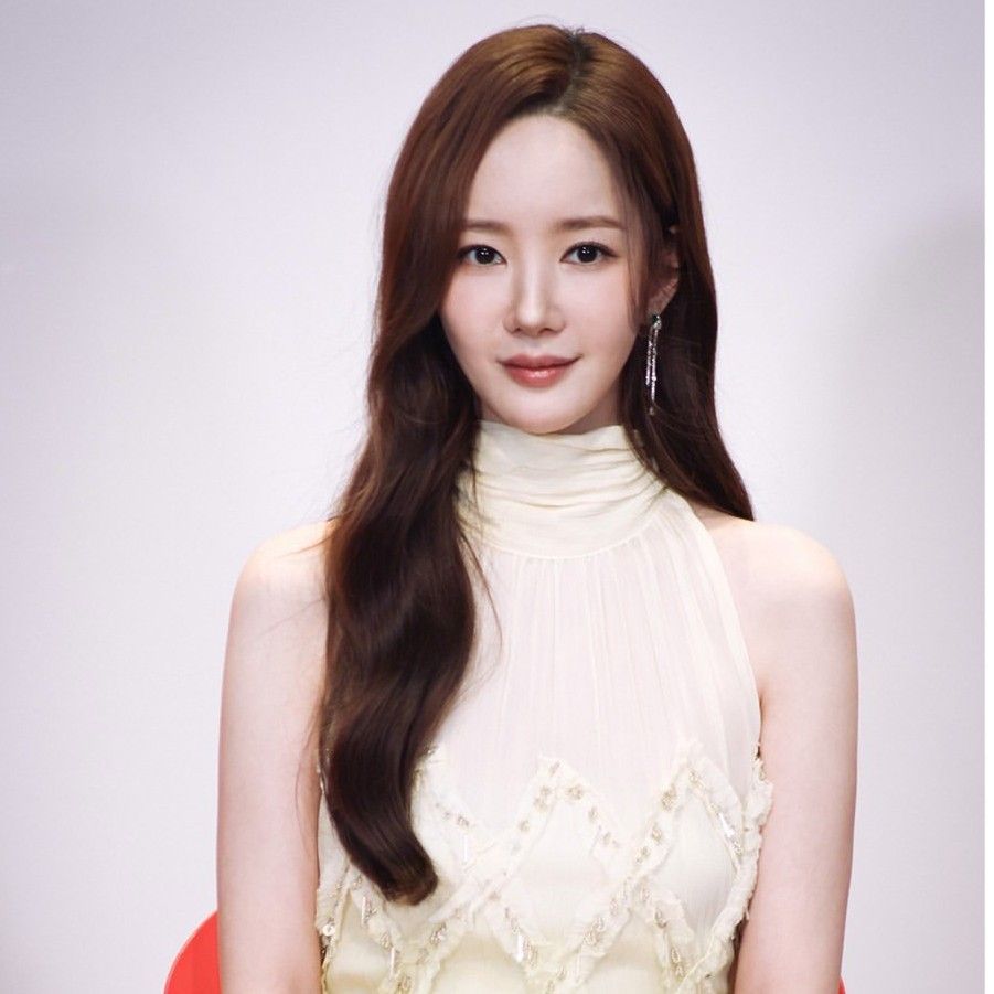 A moment captured by a fan of Park Minyoung