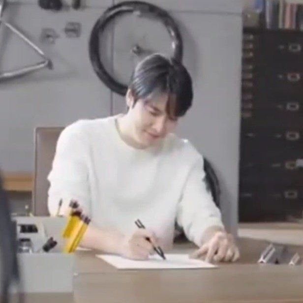 이민호 최근 활동샷