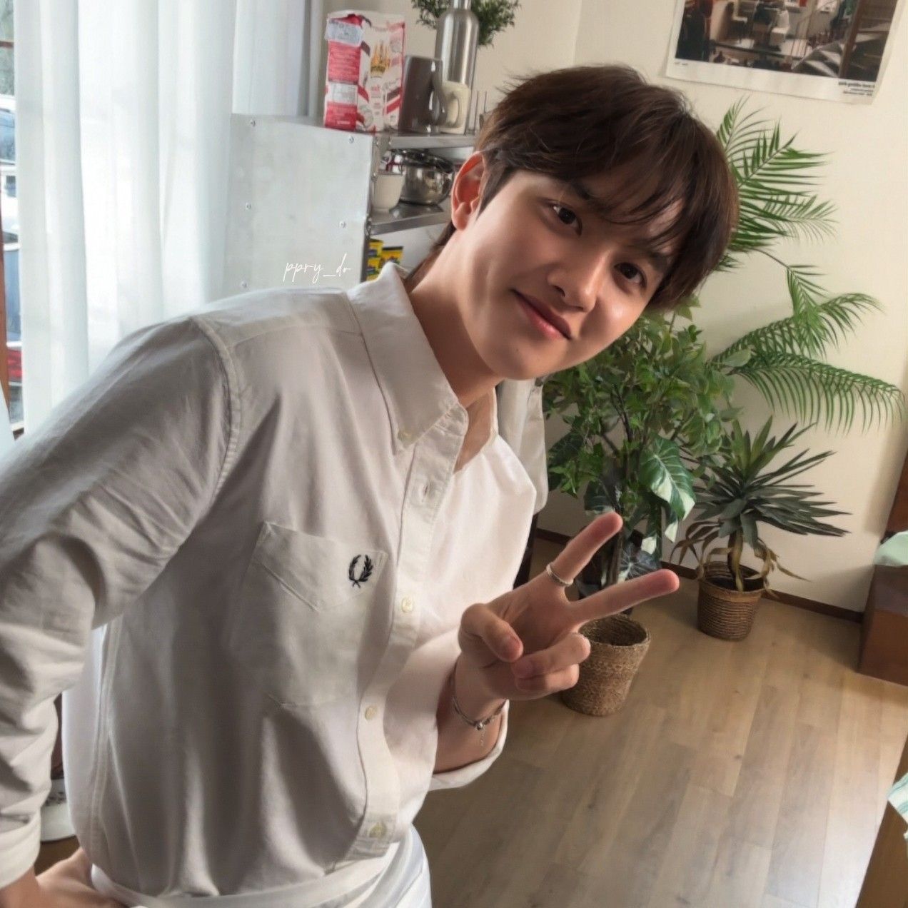Behind-the-scenes cut of Doh Kyungsoo (D.O.)