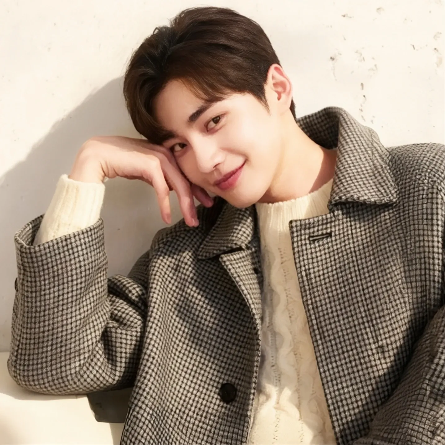 Behind-the-scenes cut of Kim Jaeyoung